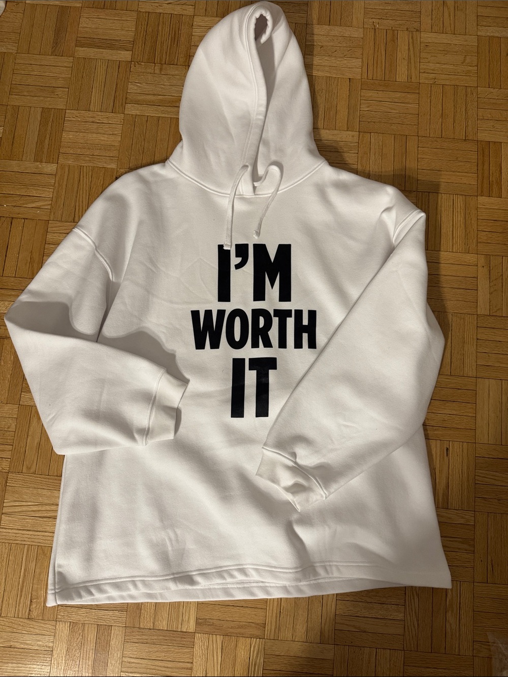 Brunette The Label White L'Oréal Collaboration Hoodie Tag